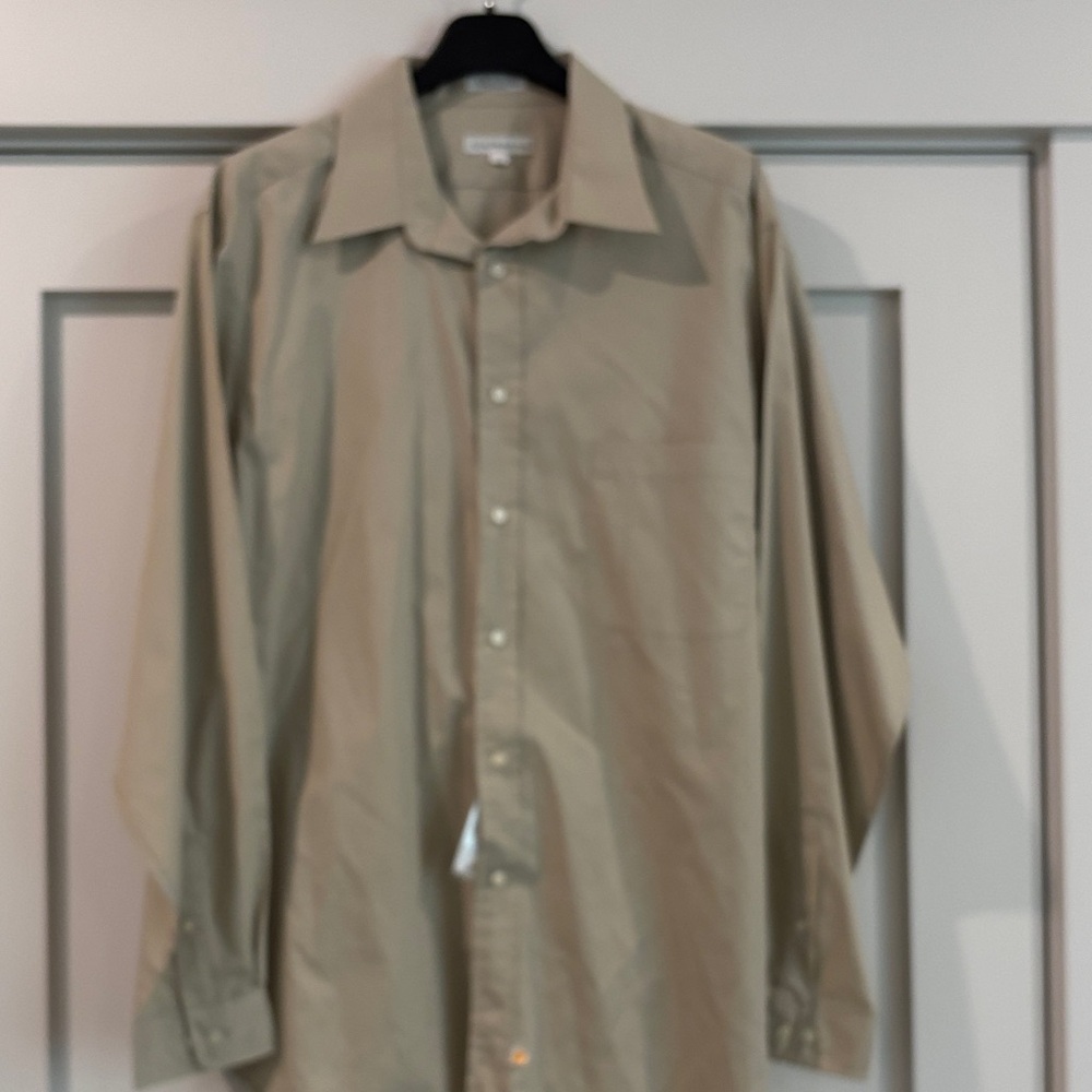 Claiborne Men's Long-Sleeve Dress Shirt in Light Tan